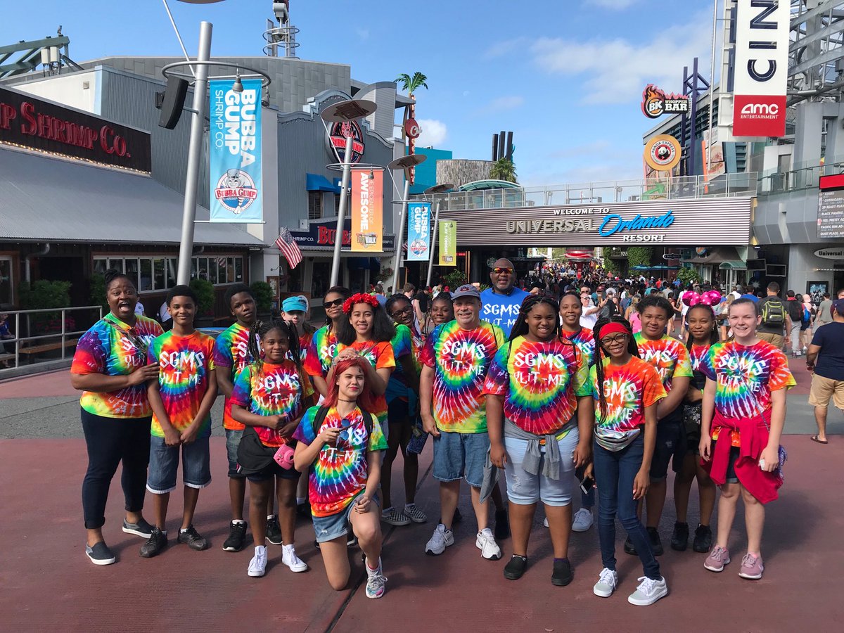 CLB_Dr's tweet photo. HELLO Universal Studios Orlando!!!! Getting ready to head into Islands of Adventure!!! #excited #YLiT @MRRVH @garciatrevel @LibertyCoSchool https://t.co/x0DjsNEN62