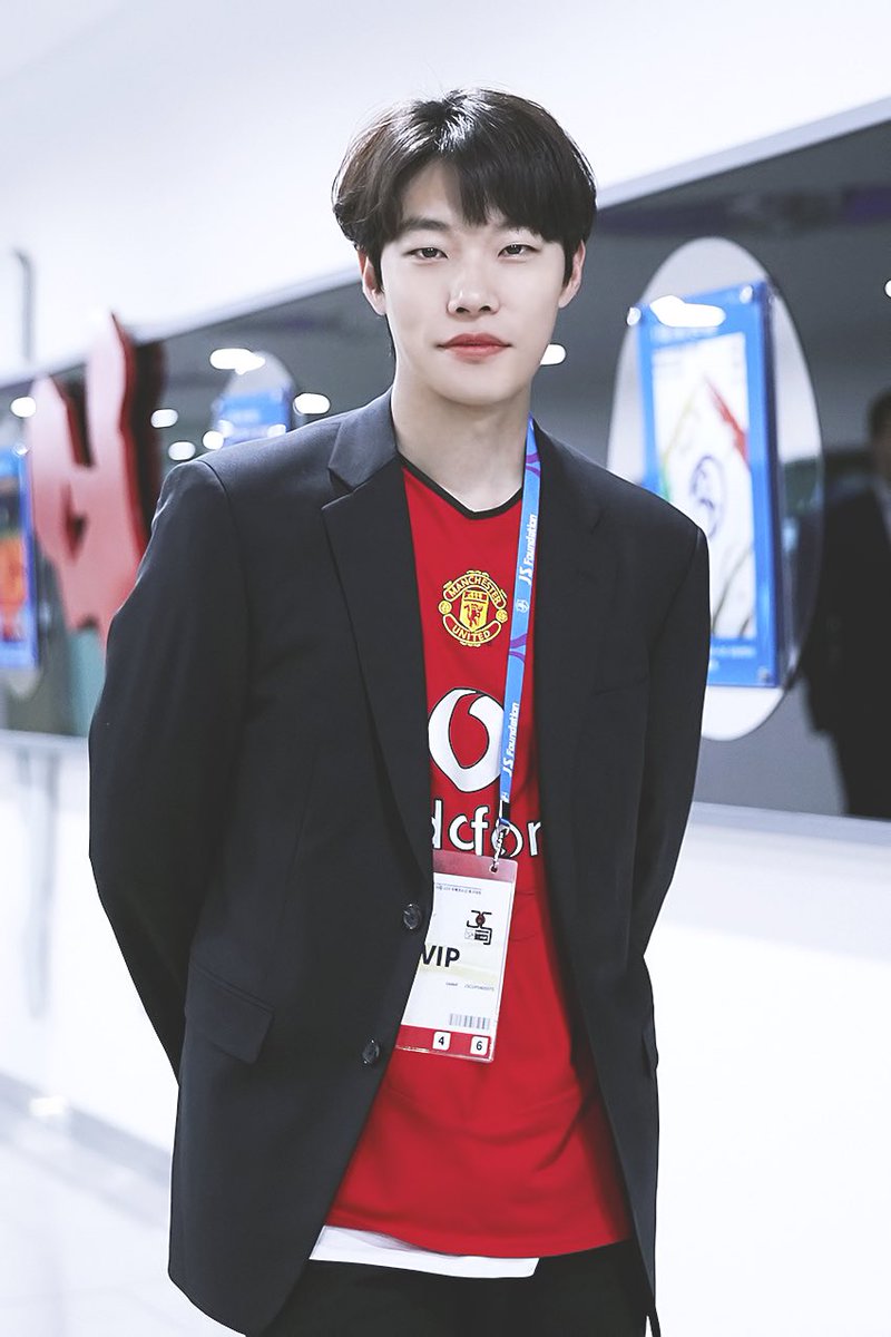 #류준열

86925-r.tistory.com/65?category=72…