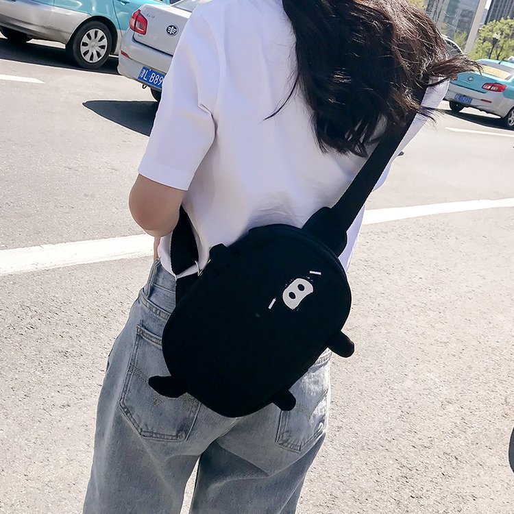 kumaeiei's tweet photo. เปิดจองกระเป๋าคาดอกเจ้าหมู ยกแกงค์กันมาสามสี เปิดจองแค่รอบเดียวนะคะ ราคาแค่130บาทเท่านั้นเด้ออ สนใจสั่งสีไหน พิมจองไว้น้า ตัวอย่างเช่น จองขาว1เป็นต้น แม่ค้ารับจองแล้วจะทักกลับจ้า
ผ้าเป็นผ้าแคนวาสหนา กระเป๋าใบใหญ่จุของได้เยอะ ไม่กันน้ำนะคะ
**มีราคาส่งสำหรับคนสนใจรับไปขายต่อจ้า https://t.co/6XA9DwdAXO