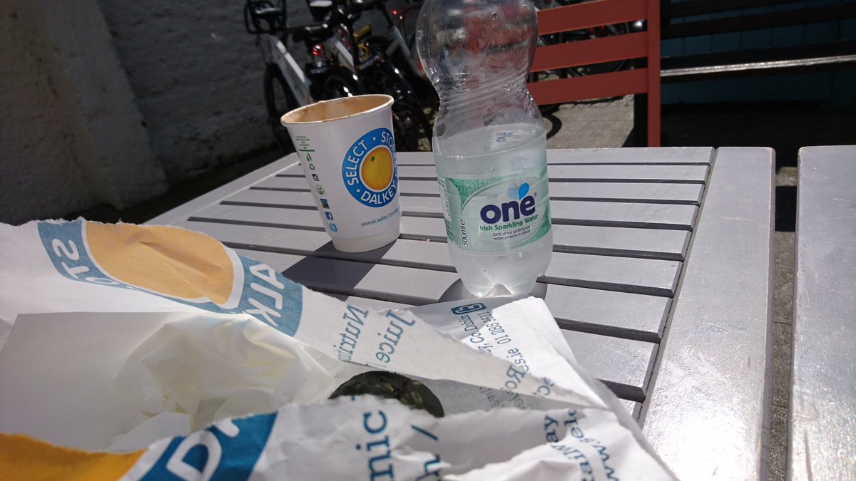 rhona_o's tweet photo. Chilled refreshment @OneDifferenceIE #selectstores #Dalkey #HealthyEating https://t.co/peIAcMM17F
