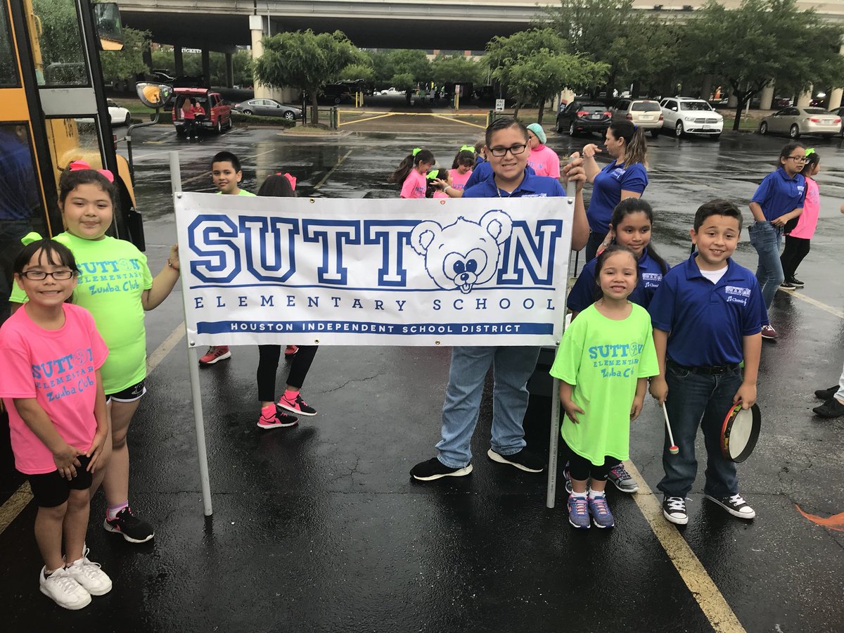 SuttonES_HISD's tweet image. Let the Cinco de Mayo festivities begin🎉 #SuttonPride