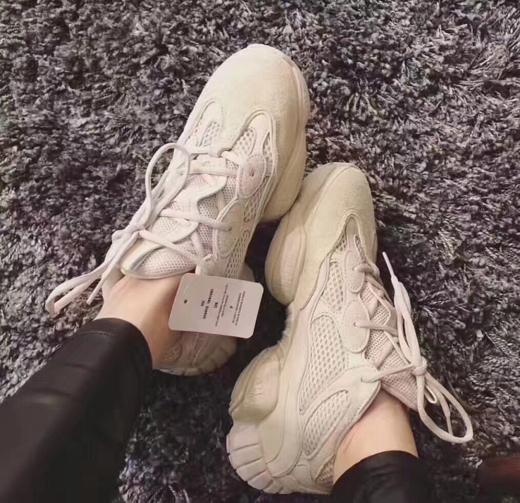 kujoding's tweet image. i need these shoes（size 8-10）yeezy500（size4-6.5），DM，thanks