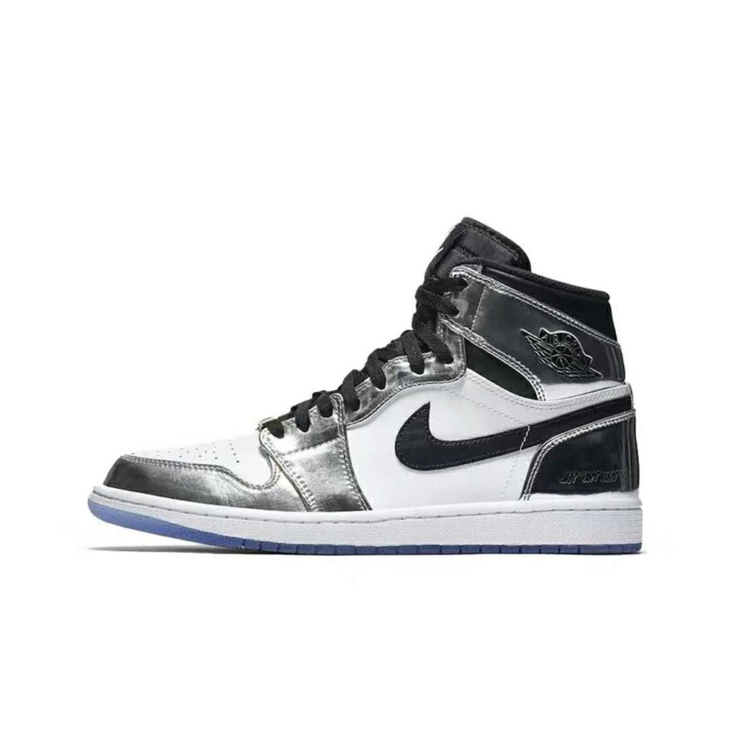 kujoding's tweet image. i need these shoes（size 8-10）yeezy500（size4-6.5），DM，thanks