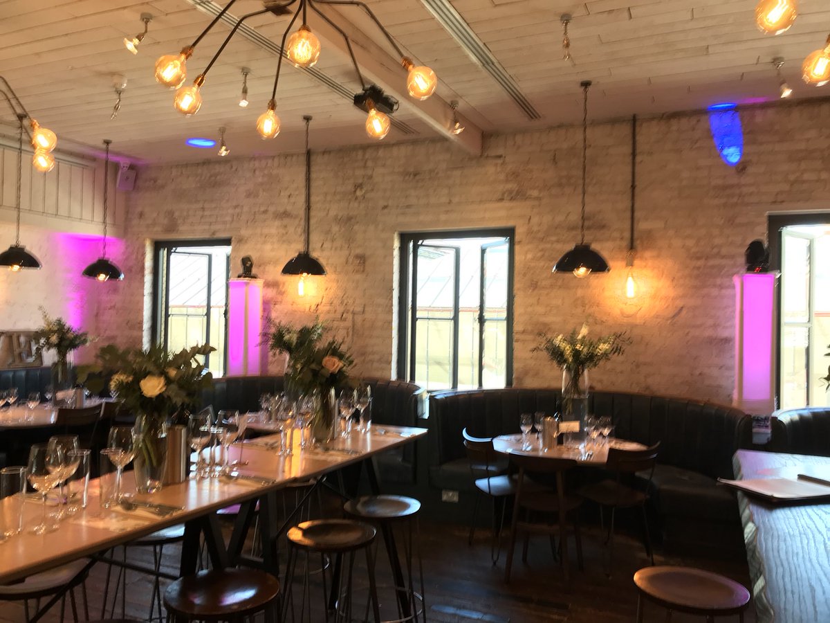 DJmarkjay's tweet photo. All set for this evenings wedding @ConClubAlty 🎧 The first of 2 weddings this weekend. Tomorrow I’ll spinning some fine beats @favelasnq then next stop @AbbyHouseHotel for my second wedding of the weekend #weekendvibes #dj #djlife #weddings #weddingseason 😎 https://t.co/kdZr45rHJu