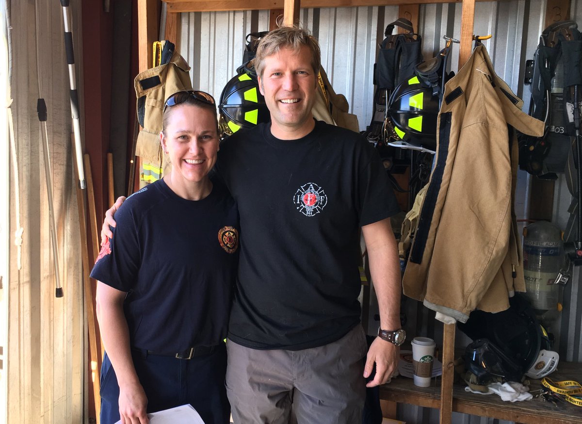 MayorKeller's tweet image. Getting ready to start Fire Ops 101 with new @abqfire Deputy Chief Emily Jaramillo! #FireOps