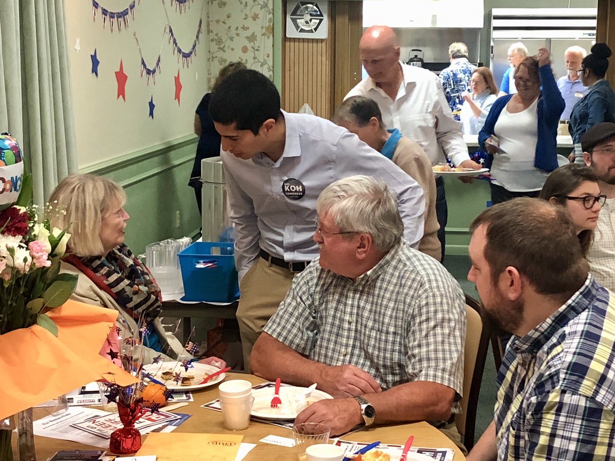 Beautiful spring day here in #MA3 and we’re excited to kick it off at the @MethuenDems Breakfast! #MApoli