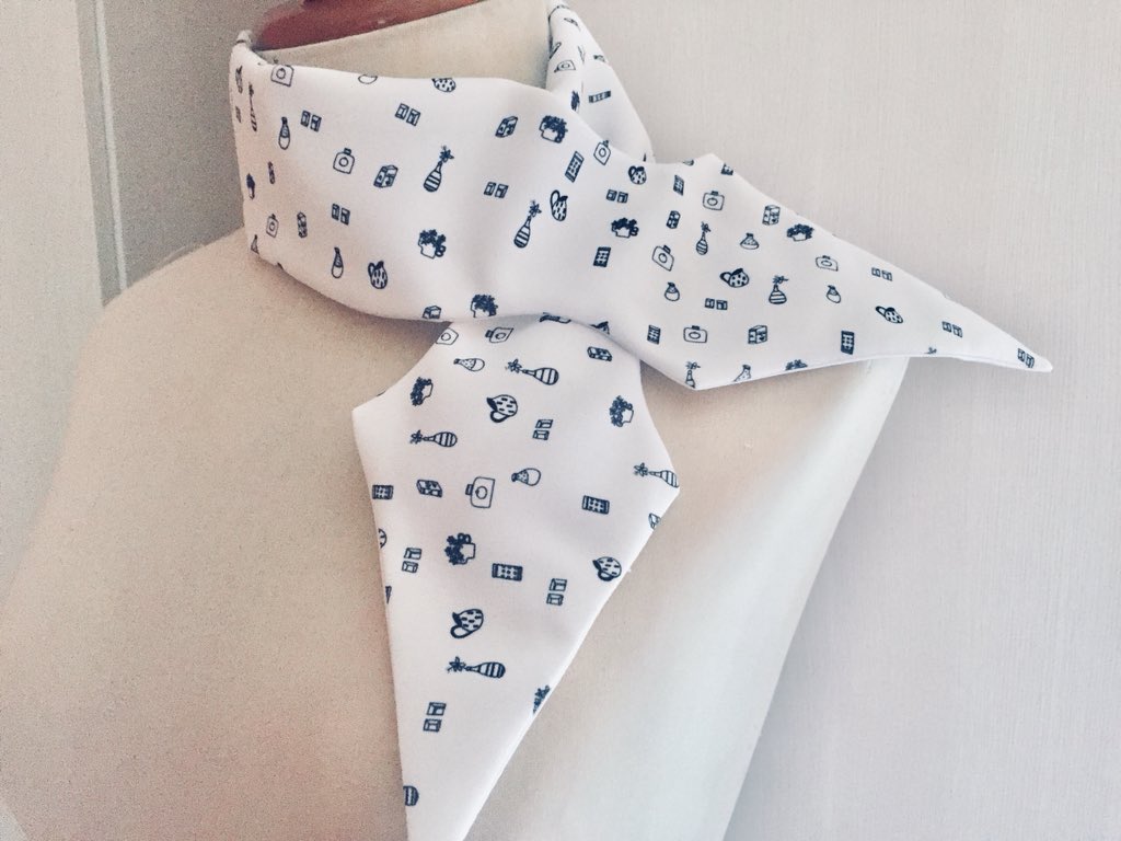 al_alba_design's tweet photo. Visita este fin de semana #PlasticFever en @mataderomadrid y entrarás en el sorteo de uno de nuestros cuellos
@Factoriamadrid @mercadodedisen
#madeinspain #fakecollar #choker https://t.co/GBmMNt2oNZ