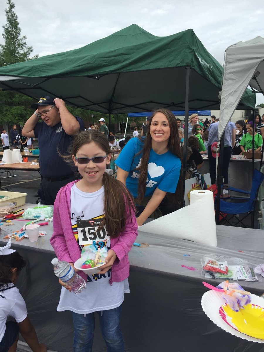 Enjoying the art zone at SBISD Run for the Arts #pseproud