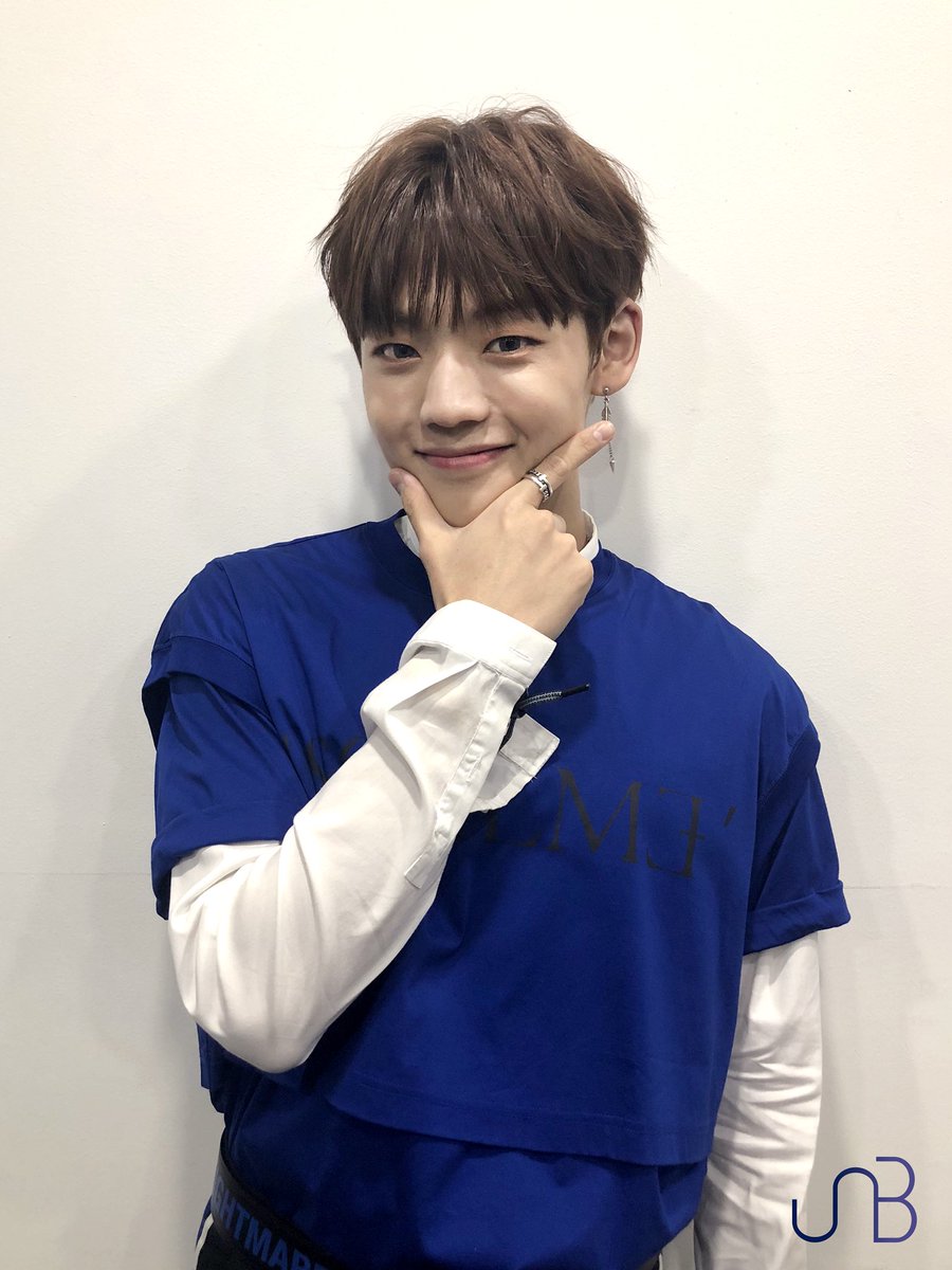 official_UN_B's tweet photo. [#찬] 

강유찬 어린이가 쑥쑥 자라 
유앤비의 찬이 되었습니다🤔🍊
앞으로도 많이 사랑해주세요❤️
#유앤비 #UNB #CHAN https://t.co/6vLPL2jPqs