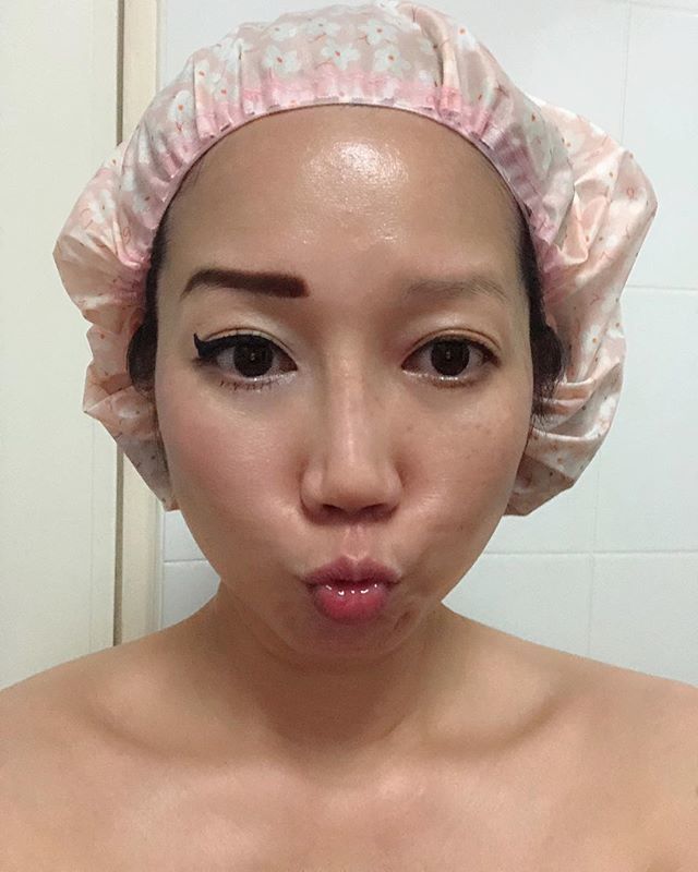 mortaomaotor's tweet photo. 😗 #mortaomaotor #halfmakeup 😬🌗 https://t.co/oyTGgi06I6 https://t.co/V8TgDpAEOJ