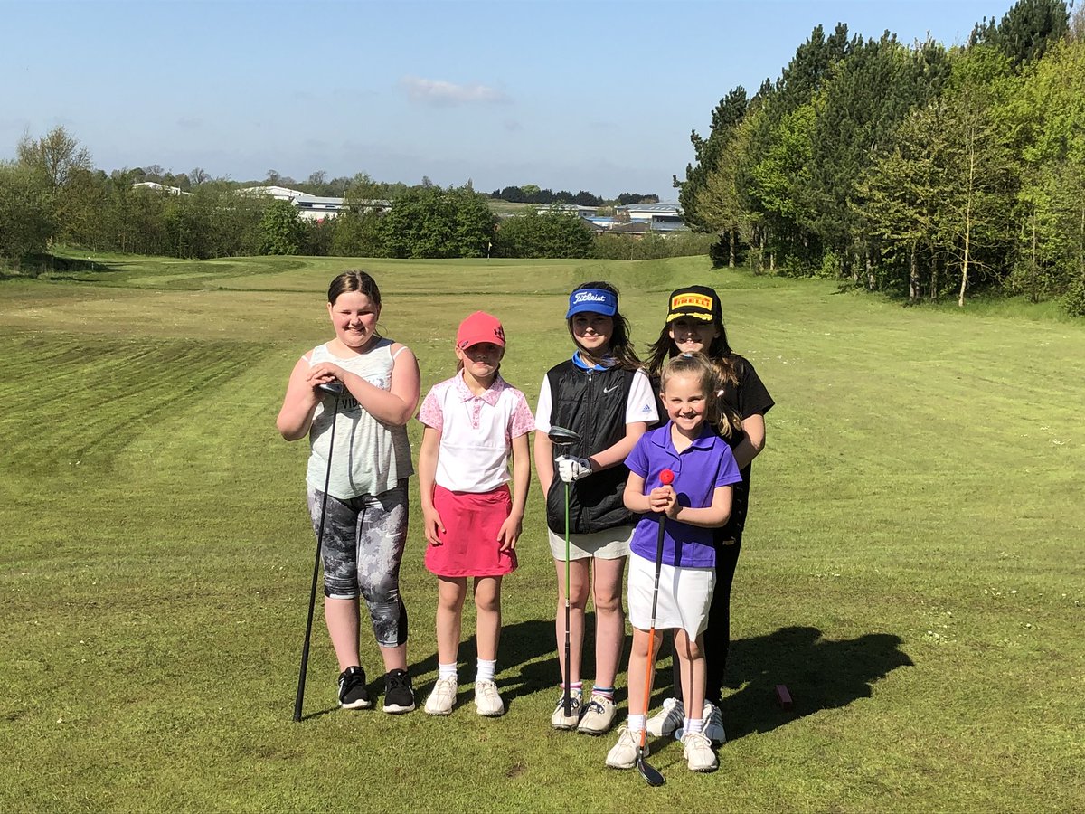 famegolfacademy's tweet photo. Great playing this morning girls @barlboroughlgc after nearly driving the 1st & then a chip in on the 3rd ๐ช๐๐๐ปโโ๏ธโณ๏ธ feeling #proud #funonthecourse #girlsgolf @derbyshiregolf @PgaDerbyshire @county_golfer #growingthegame #coaching Junior Coaching every Saturday โณ๏ธโณ๏ธ https://t.co/NBfbYYNkoN