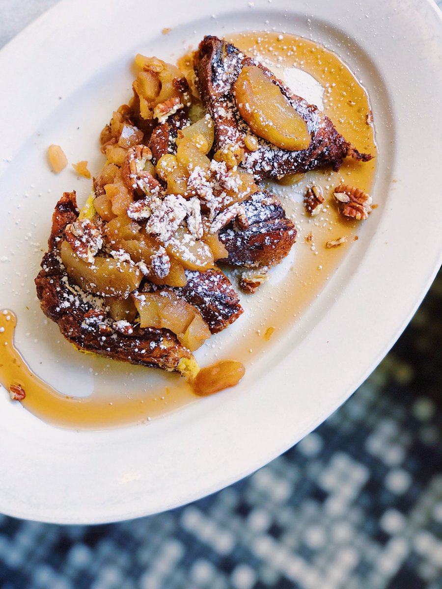 Brunch classics. Cinnamon babka French toast with maple syrup, stewed apples, golden raisins, pecans. #rva #rvadine #itsyiddishfordelicious