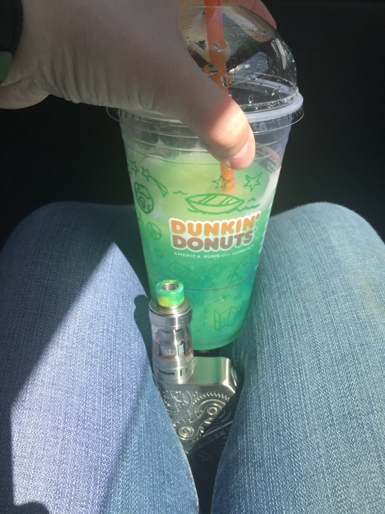 My drip tip matches my cosmic coolatta 😄 <a href="/VapeWild/">VapeWild</a>
