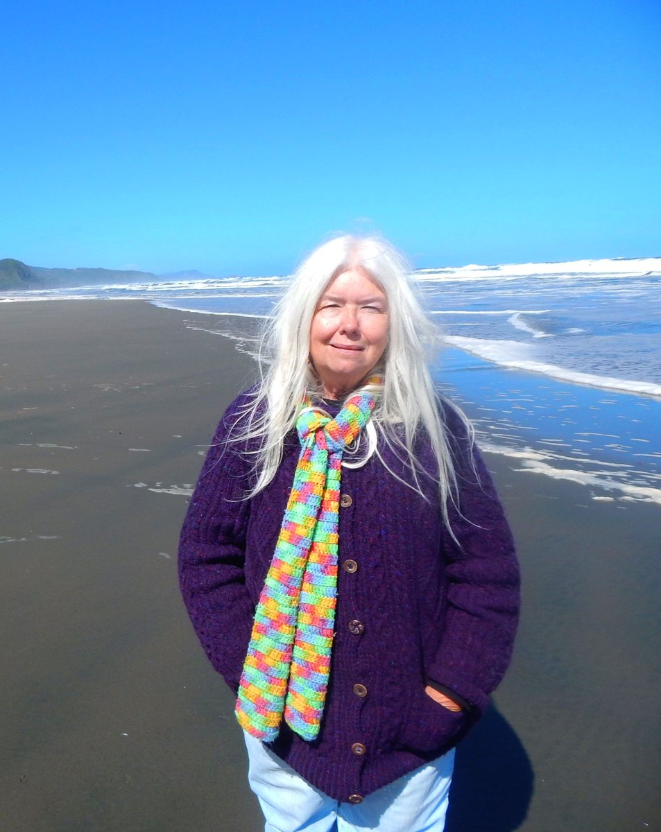 You don't want to miss this conversation with the glorious Susan Deer Cloud! K'in's Featured Author Interview! 

A Beautiful Bravery! 

Read it here! 
kinliteraryjournal.com/author-intervi…

#poetry #poets #indigenouswriters #kinliterary #writers #writerslife