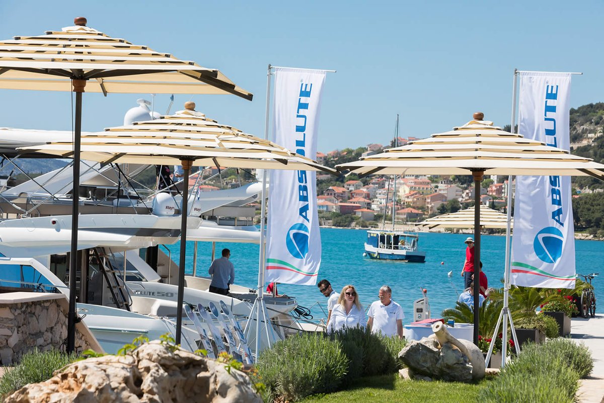 AbsoluteYachtHK's tweet image. We can't agree more. #Croatia is a good place to have a #AbsoluteWeekend. 

#Funweekend #Travel @AbsoluteYachtHK #HongKong #EnjoyWeekend #yacht