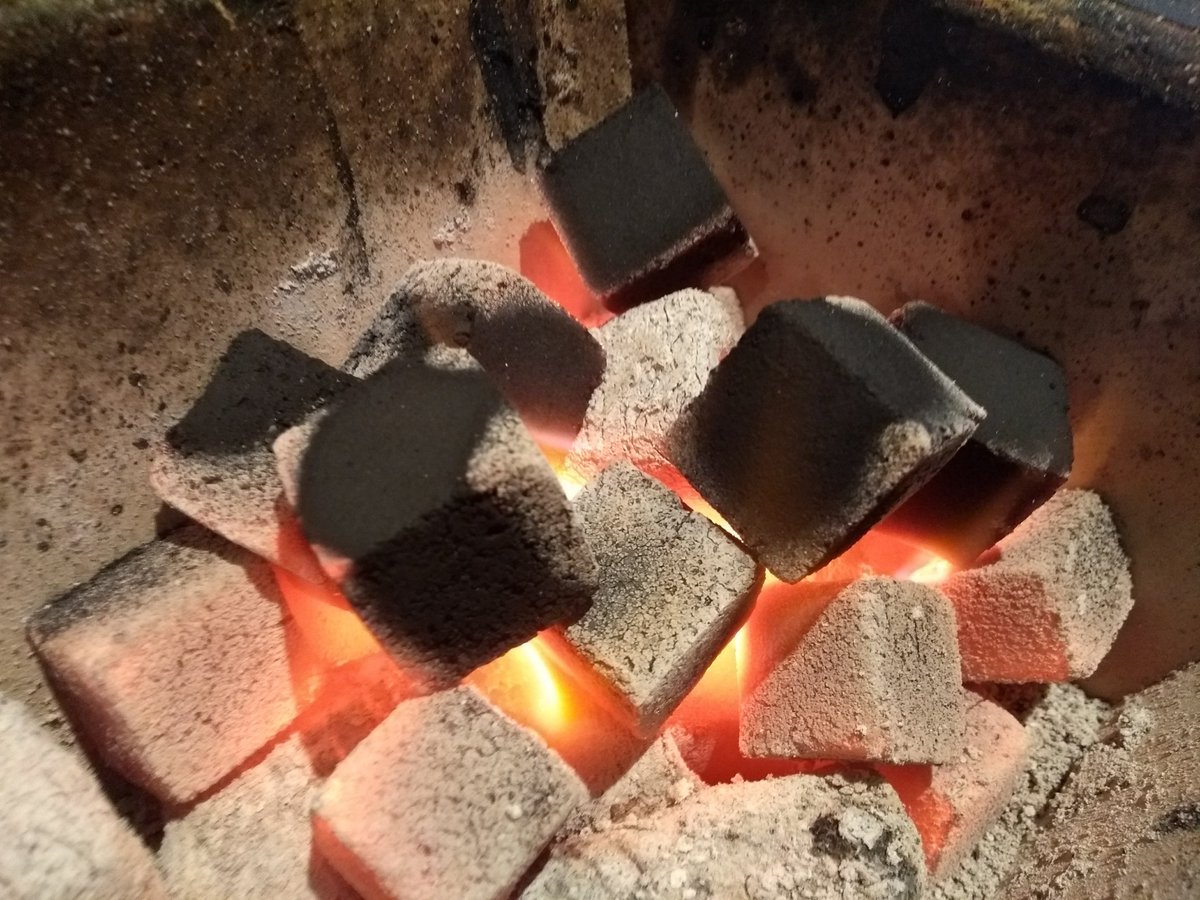 chefslocker's tweet photo. Well that was pretty Epic! @Alternativemeat #Wagyu Denver Steak, trialling some new #Coconut Briquettes and @AngusandOink Rubs (Saves a bit of time, and Brilliant!!) #MooMami Indeed Sir!! https://t.co/eXPEEERcZN
