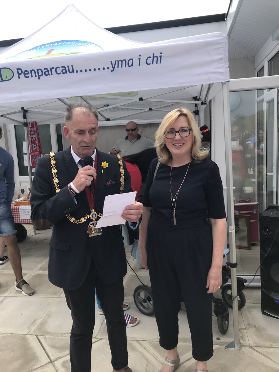 bryncofi's tweet photo. Aberystwyth Mayor #CllrSteveDavies welcomes the #PolishConsulate to #Penparcau @AberPCC @CambrianNews @PenparcauForum #PLHeritageDay @Peoples_health https://t.co/H54KeYN775