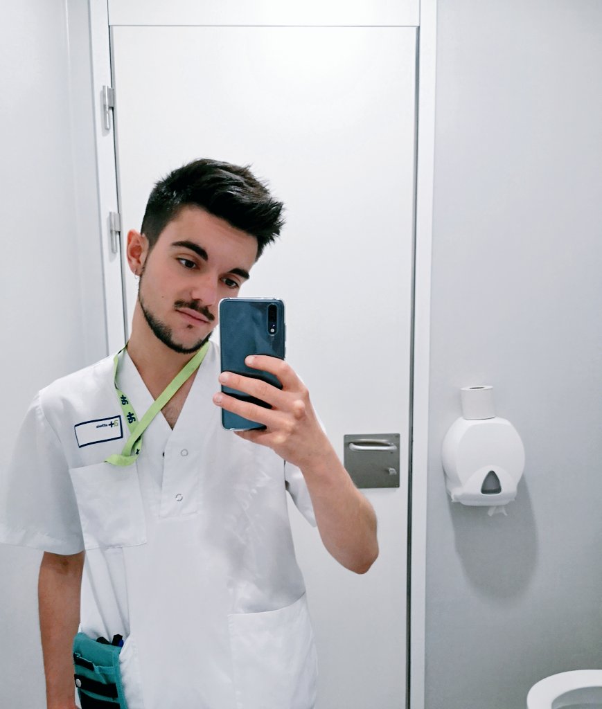 MrJuanLM's tweet photo. Pues nada me han pillado el día que falté y tengo que recuperar, así que nada aquí regalando más horas de mi vida 🤗 más gafe y no nazco https://t.co/Vpv3LCeCB8