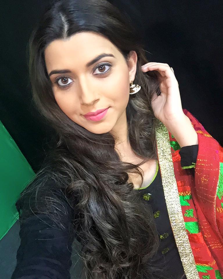 sunitaduggalmp's tweet photo. Success is never achieved by the size of our brain, but it is always achieved by the quality of our thoughts. #NkGalBaat #NkFans love https://t.co/JuWQfZFmDI