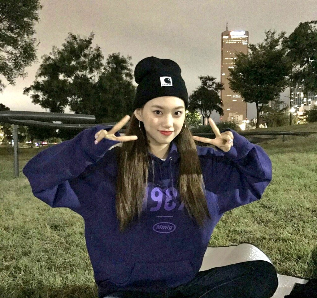 kpopgfmaterial's tweet photo. doyeon • ioi (former member); weki meki https://t.co/joswqX2pMM