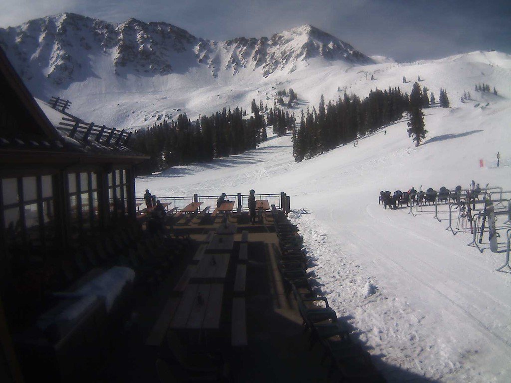 We've got fantastic snow conditions, sunny skies and live music at The Basin today! ☀️ Take some Saturday ski laps and then enjoy tunes from <a href="/KingCardinal1/">King Cardinal</a> in Mountain Goat Plaza starting at 1:00pm. Don't forget the sunscreen! bit.ly/AbasinEvents #ABasin @MayBasin