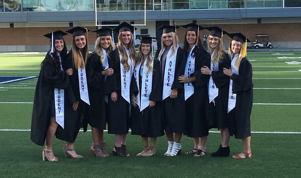 USUSoccer's tweet photo. Congratulations to our 2018 graduates! https://t.co/5w6rbRSyfU