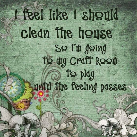 ArtsParadis's tweet photo. I do this quite a lot! It's great working from home. I can duck into the studio to avoid doing the dishes! #dontbotherme #Imcreating #crafting #nocleaningforme https://t.co/sNwLSfrt75