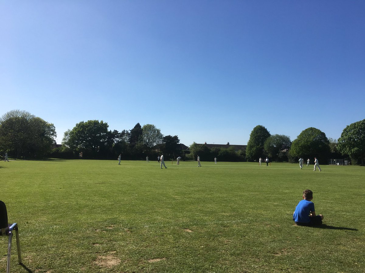 Enjoying the sun and a game of cricket 🏏