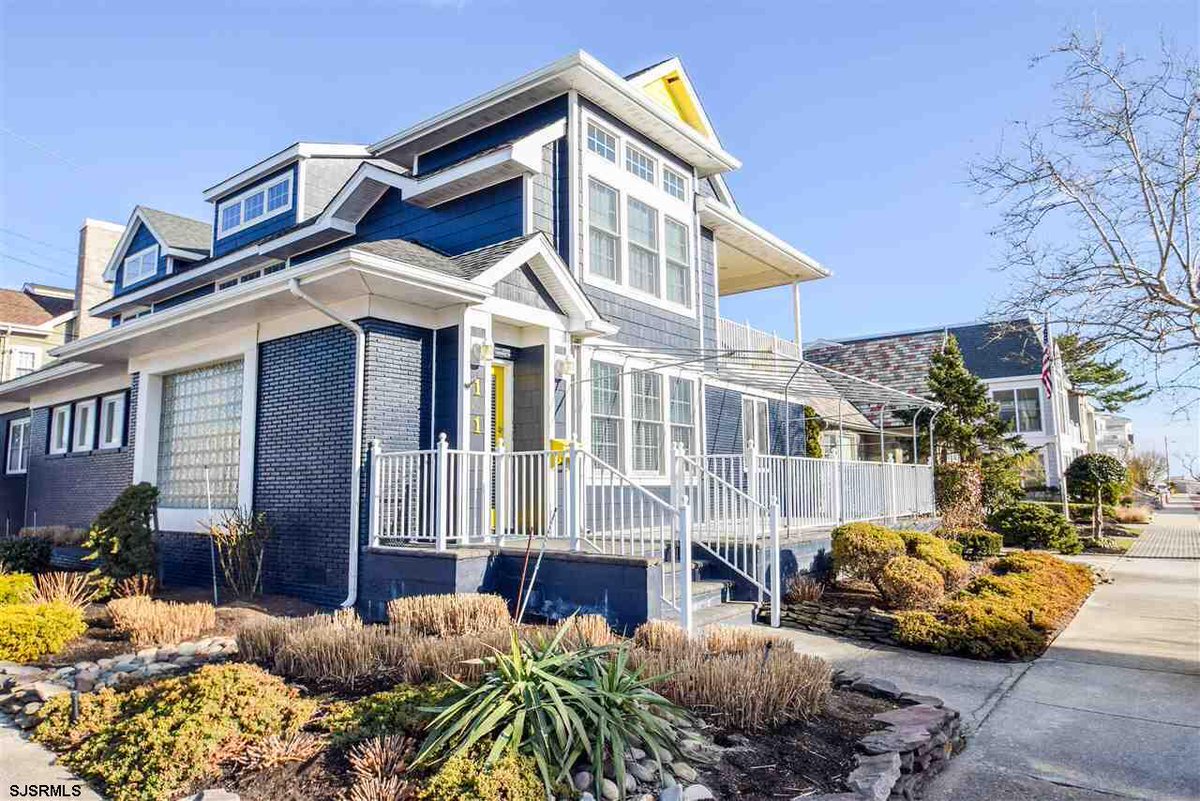 Jess_RealEstate's tweet photo. BEACH BLOCK OPEN HOUSE TODAY 12-2pm
101 S Nassau Ave. Margate NJ
This house is complete with an electric vehicle charger, garage with parking for 3 cars. If you are looking for space that you can’t build today, come see this home, you won’t be disappointed!
#beachblock #openhouse https://t.co/nq46dPkcqw