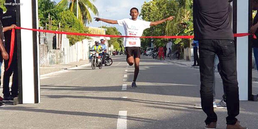 MNDF_mv's tweet photo. 126 Vana Sifainge Dhuvahuge Munaasabathugai Addu City gai Miadhu Beyvvi "126 Run" ge therein #MNDF126 https://t.co/1LDvKJo0Ey