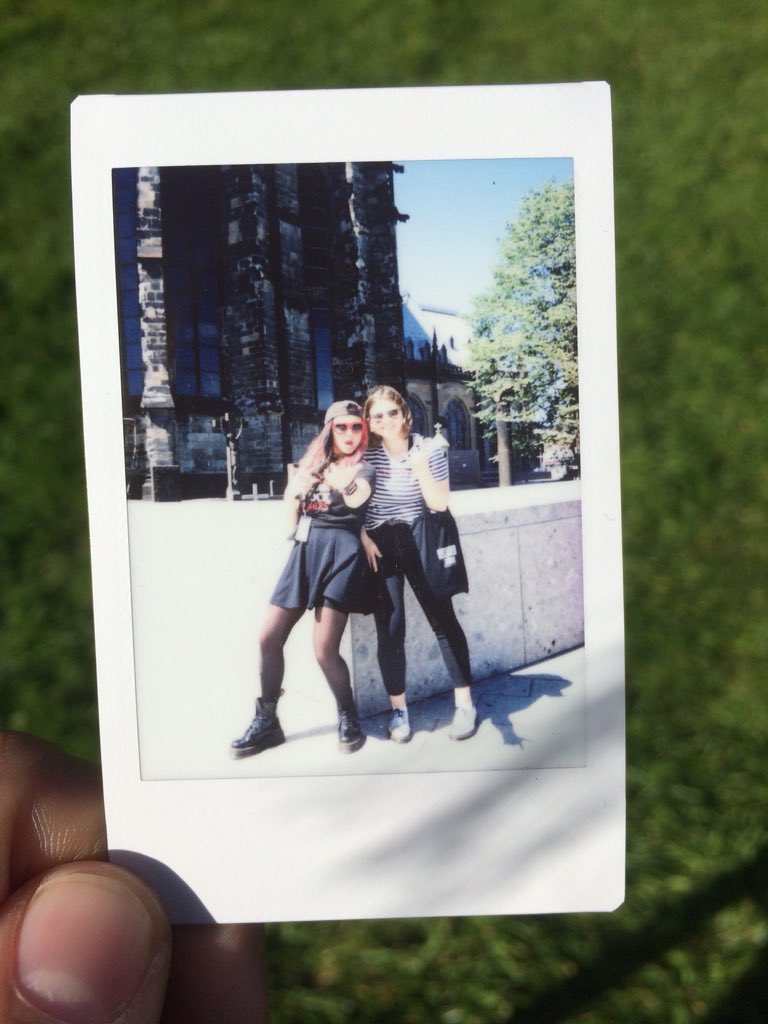 leax_nhc's tweet photo. It was a lovely day finally meeting @BronnieMusic 💙💙 https://t.co/JQscGrSaiI