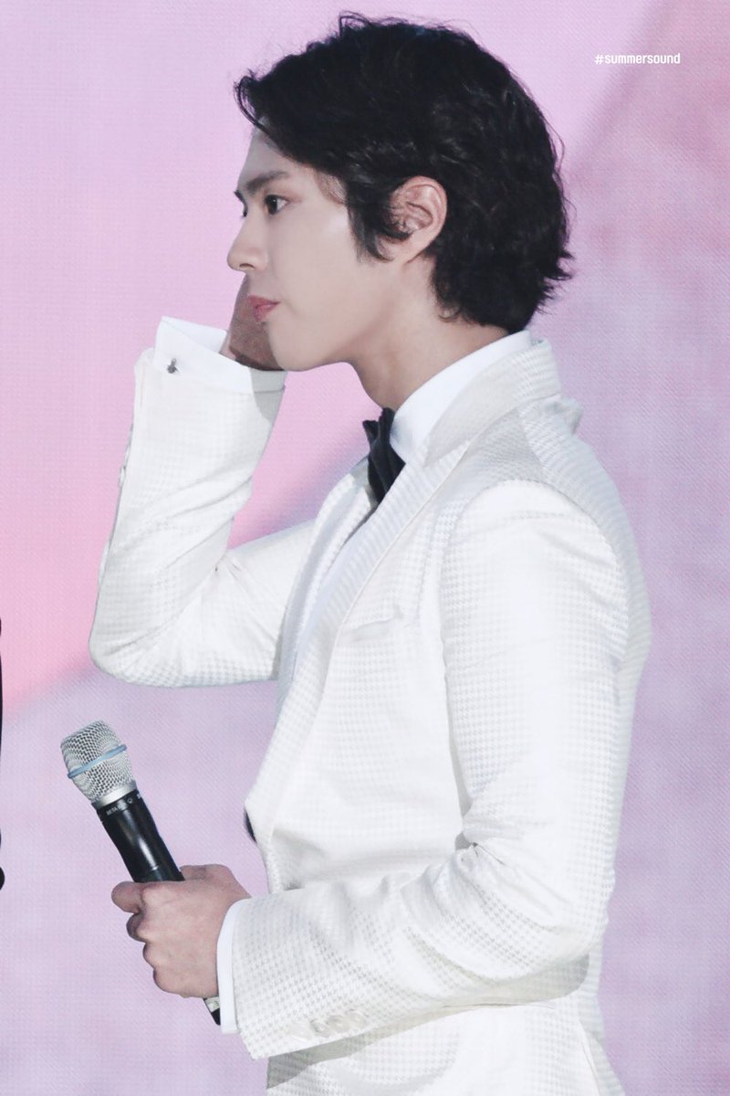 180503

머리 정리 샤샥✨

<a href="/BOGUMMY/">박보검</a> 
#박보검 #Parkbogum