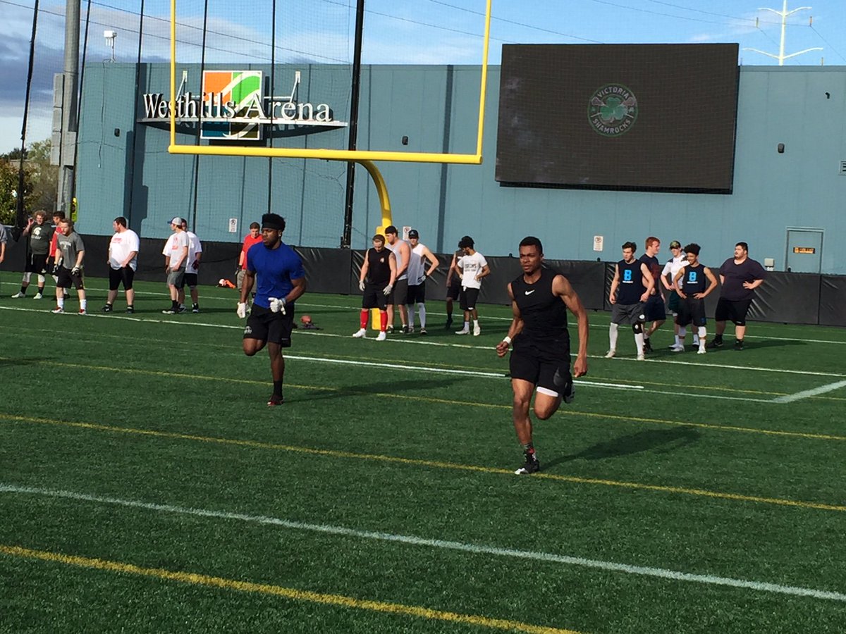 WestshoreRebels's tweet photo. Fun times at Rebels Spring Camp last night. Come out and support your local Rebels and watch all the field action today 9:30am-11:30am and 1:00-3:00pm #RebelUp #FootballCamp @BCFC_Media @CJFLnews https://t.co/xV6FSzI0dD