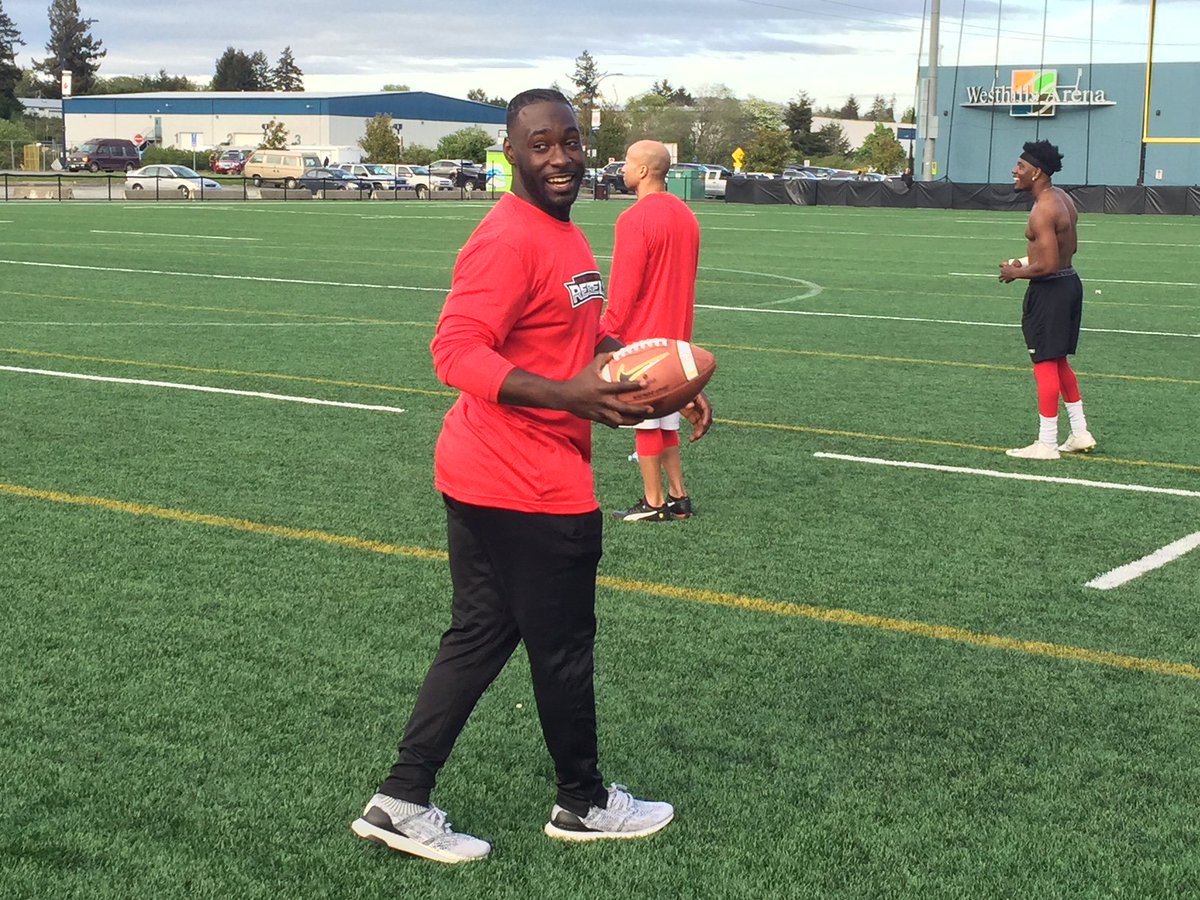 WestshoreRebels's tweet photo. Fun times at Rebels Spring Camp last night. Come out and support your local Rebels and watch all the field action today 9:30am-11:30am and 1:00-3:00pm #RebelUp #FootballCamp @BCFC_Media @CJFLnews https://t.co/xV6FSzI0dD