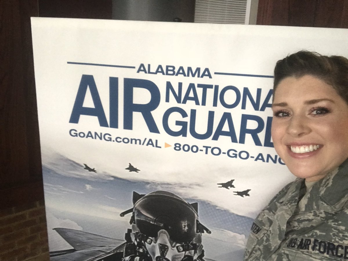 TSgtC_AirGuard's tweet photo. Happy Drill Weekend! #ilovethisplace #goang #187thfighterwing #redtails #family https://t.co/RRHccYbMzv