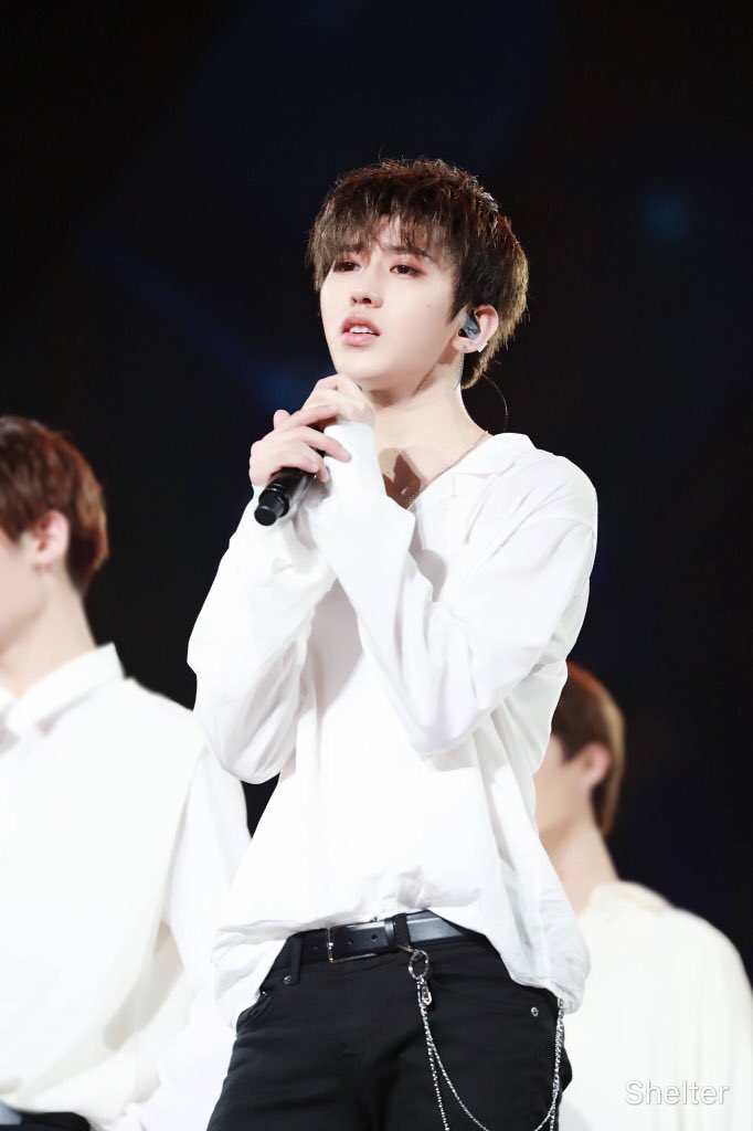 XUKUN_TH's tweet photo. 180505 ไม่ว่าคุนคุนจะอยู่ที้ไหน ขอให้ยังรู้ว่ามีพวกเราikunเสมอนะ💞

Cr. LionHeart__蔡徐坤
#CaiXukun #蔡徐坤 #ช่ายสวี่คุน #NinePercent #THXwithLOVE #NINEPERCENT_DEBUT https://t.co/h2oPp1BsTz