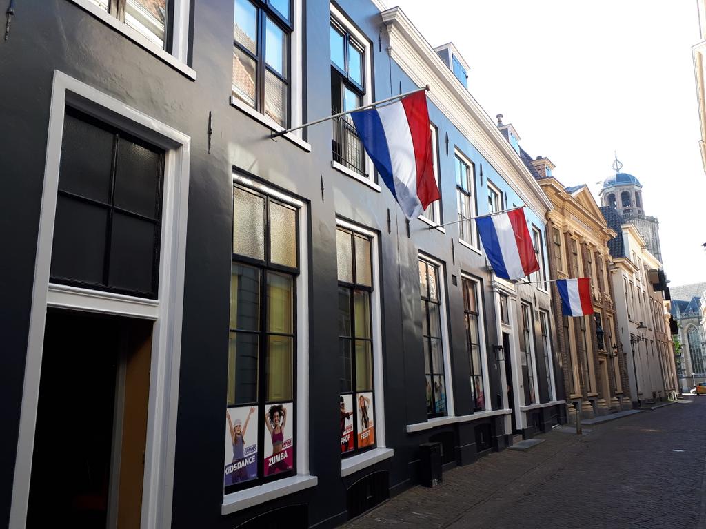 Koken op locatie vandaag met het <a href="/VanMarleHuis/">Van Marle Huis</a> Hoewel... meer bij de buren van <a href="/EppinkDeventer/">Dansschool Eppink</a> Diner-dansant met fingerfood