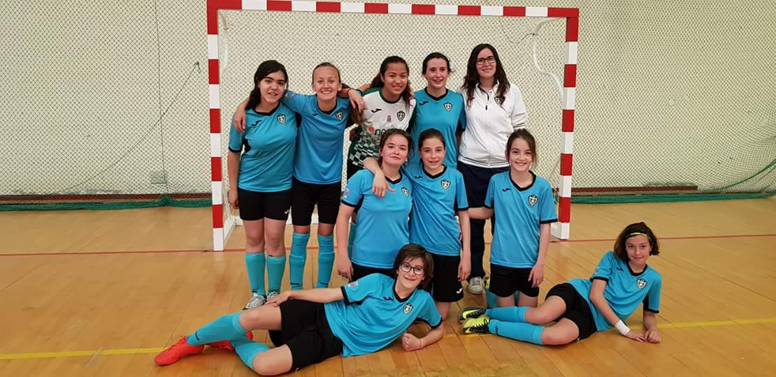 Nuestro equipo femenino <a href="/UDAlmansa/">U.D. ALMANSA</a>-<a href="/cdalmantour/">CD.ALMANTOUR ALMANSA</a>  consigue el pase a las semifinales del campeonato regional tras vencer por 9-4 esta mañana en el pabellón municipal de <a href="/AlmansaCiudad/">AlmansaCiudad</a>. 

¡¡¡ENHORABUENA CHICAS!!!