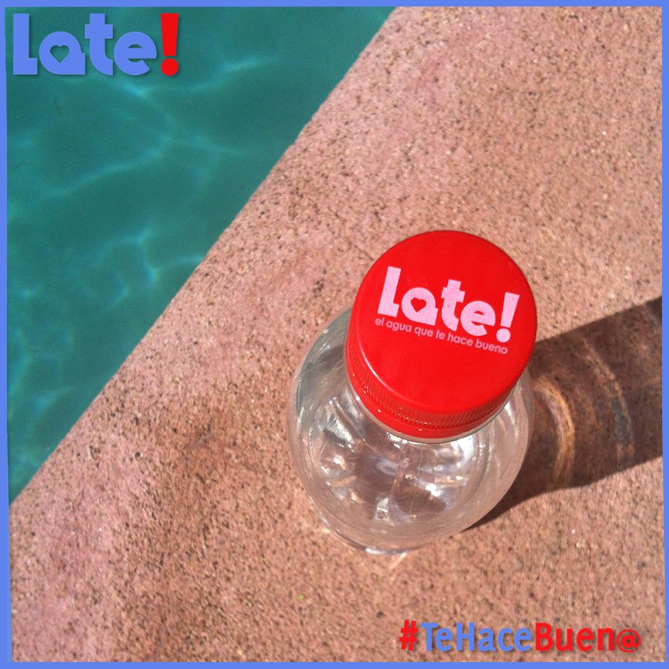 Es fin de semana y todos merecemos un relajo. ¿A quién no le gustaría que volviera el calor y disfrutar junto a la piscina?