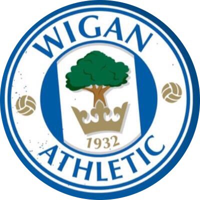 LaticsLive's tweet photo. CHAMPIONS!!!! 🏆 @SkyBetLeagueOne https://t.co/BnceqAr7Le