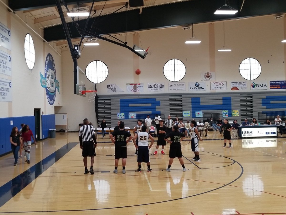 <a href="/MarltonSchool/">Marlton School LAUSD</a> takes Round 1 of the #DeafBasketball tourney against <a href="/TaftCharter/">Taft Charter High</a> Toreadors!

Round 2 starting now against South Hall West Covina.🏀⛹️‍♂️

GO MARLTON EAGLES! 🦅

#DeafEd #ASL #DeafAthletes #DHH <a href="/LASchools/">Los Angeles Unified</a> @LAUSD_LDWest