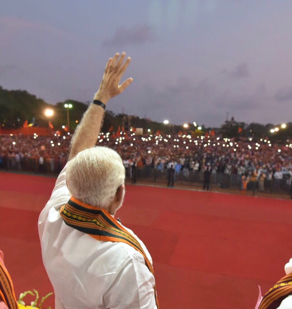 narendramodi's tweet photo. These pictures from Mangaluru speak for themselves. 

Karnataka is voting BJP all the way! https://t.co/tQ1VwYrZJC