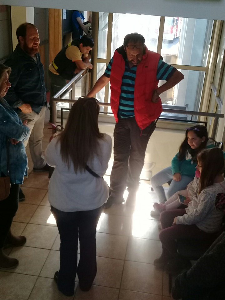 CentralSanPedro's tweet photo. Ahora voluntarios, personal rentado y familia del #CBSPP participan en operativo de salud, asistencia juridica y social ccon el apoyo de la Municipalidad de @SanPedroPaz y la Dirección de Salud #SanPedrodelaPaz https://t.co/b8BNjiIOoN