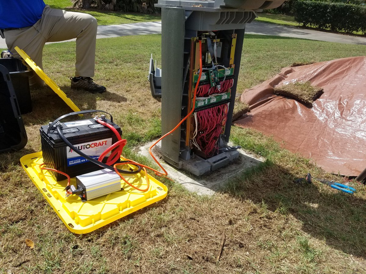 ndolimpio's tweet photo. When not having power is not an option. Deep cycle to power inverter wired directly to the box. #ItActuallyWorked @BKRichey @GCMKarlG https://t.co/gw0K8OZRsl