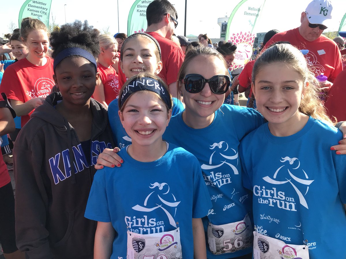 MrsCarter_SMSD's tweet photo. This morning was such an amazing & incredible experience! Proud of our @ApacheIS512 @GOTRKC team —dedicated, motivated, determined, inspiring, goal-oriented, positive, & so much more. Way to go girls!! #5K @SportingKC #ApacheISelevates @theSMSD https://t.co/TkHDjiFfS8
