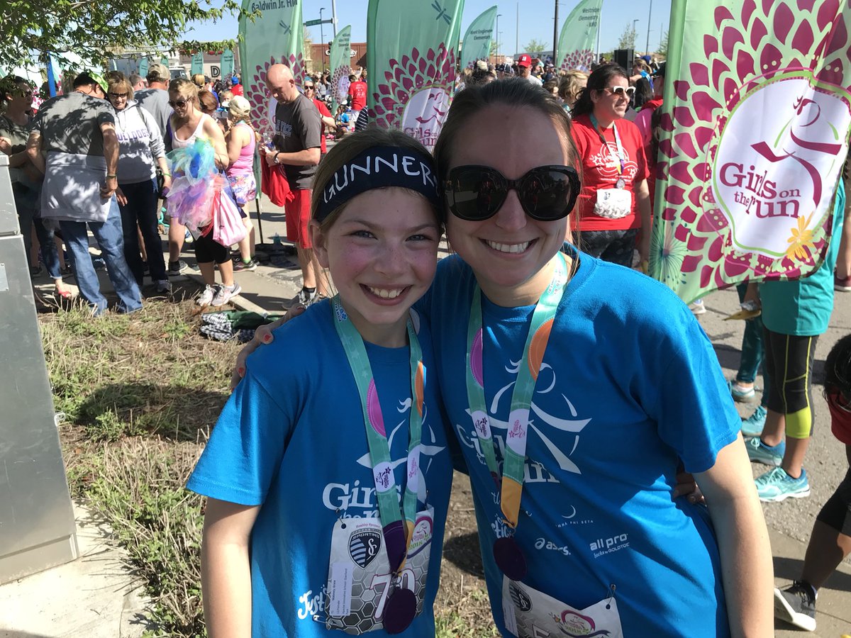 MrsCarter_SMSD's tweet photo. This morning was such an amazing & incredible experience! Proud of our @ApacheIS512 @GOTRKC team —dedicated, motivated, determined, inspiring, goal-oriented, positive, & so much more. Way to go girls!! #5K @SportingKC #ApacheISelevates @theSMSD https://t.co/TkHDjiFfS8