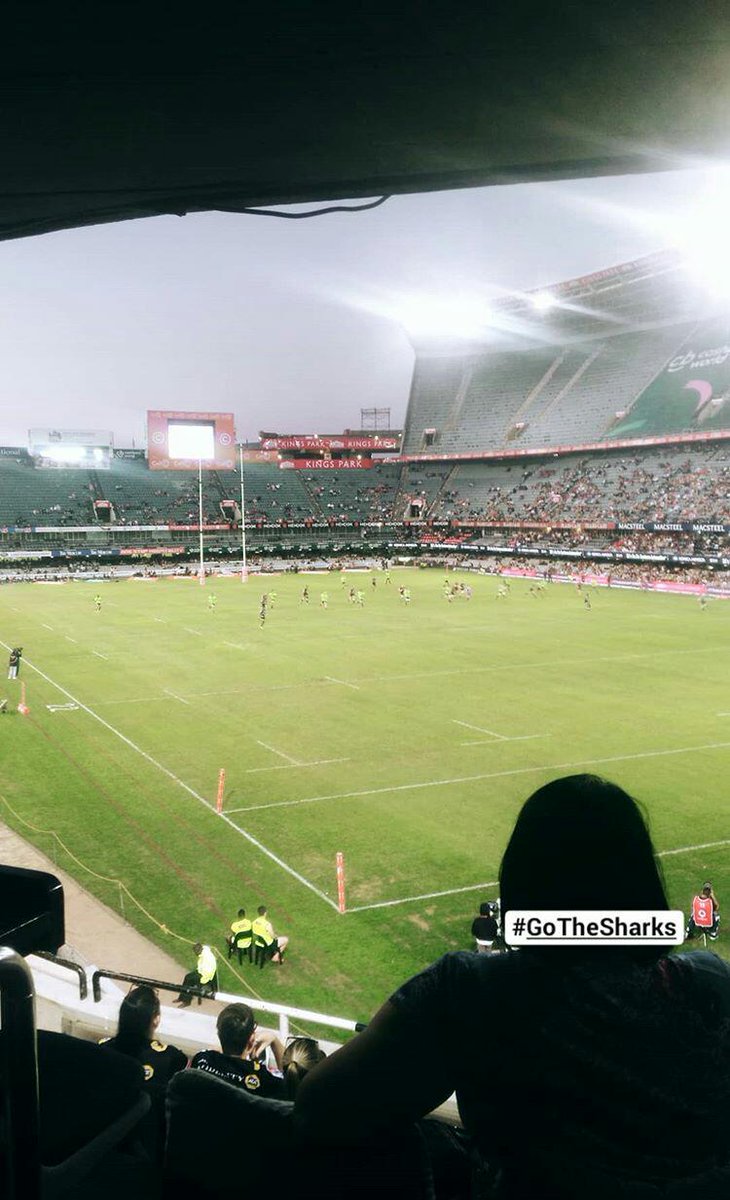 nokuthulavezi_'s tweet photo. Since I'm still in Durban, I may as well take advantage. #GoTheSharks https://t.co/4Enn6fcDQD