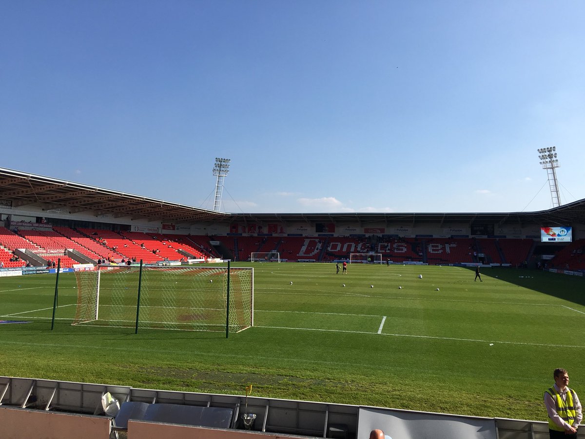 facup2013winner's tweet photo. Party time 🎉 in Doncaster🔵⚪️    @LaticsOfficial !! https://t.co/p9CSdNOO9g