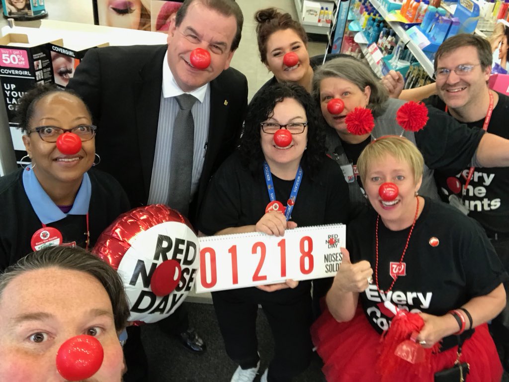 shiloh1224's tweet photo. Our visit from the rah rah squad thanks for dropping by 4123🎈🎈🎈 https://t.co/QHrCH6qxf4