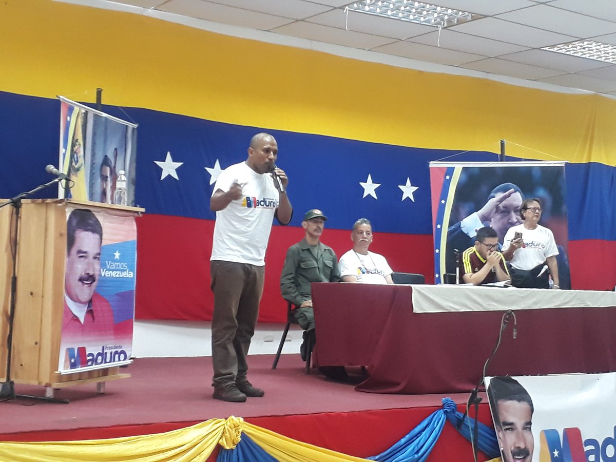En la formación para los coordinadores  de comunicación y propaganda UBCH Y CLAP. En Táchira .<a href="/NicolasMaduro/">Nicolás Maduro</a> .<a href="/taniapsuv/">Tania Valentina Díaz</a>